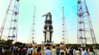 Countdown for GSlV-D5 launch begins