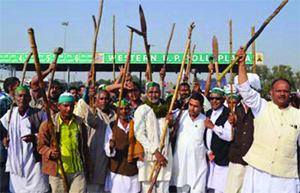 Allow free passage on toll roads or face stir: Farmers' body