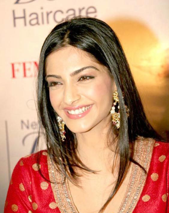 Sonam looking forward to the two-day Cannes Film Fest break