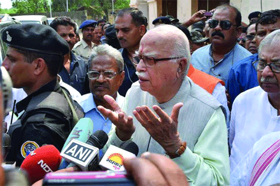 Yashwant can lead BJP in Jharkhand: Advani