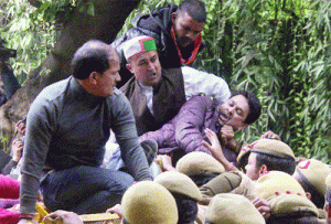 Stung by BJP letter,  Virbhadra deposes  before 10 Janpath