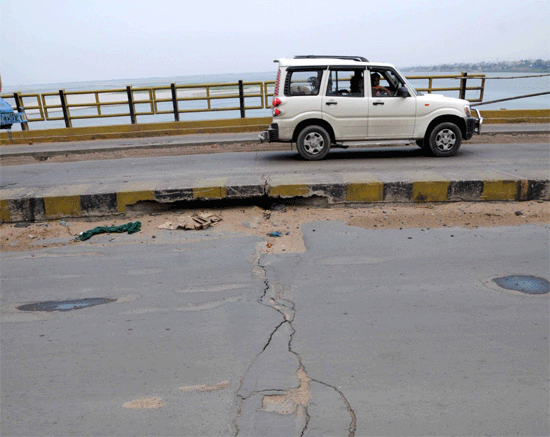 Eight killed as quake strikes Bihar