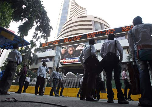 Sensex trades flat in morning session