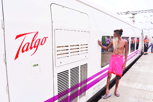 Talgo train clocks 120 kmph during Mathura-Palwal trial