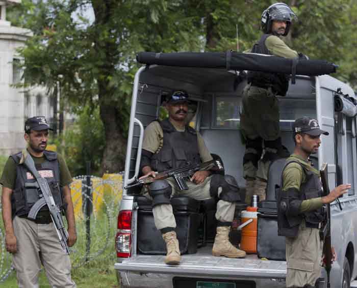 Gunmen try to enter Pak school, open fire