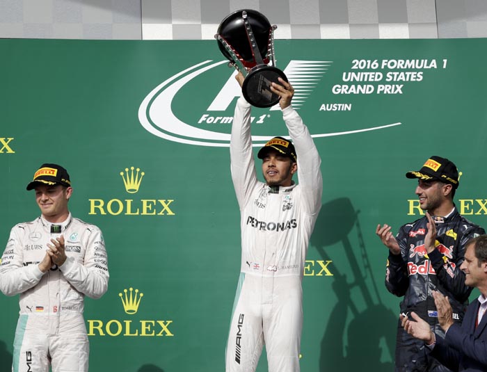 Hamilton wins Mexico Grand Prix