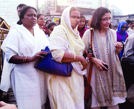 80 women re-enter Haji Ali dargah