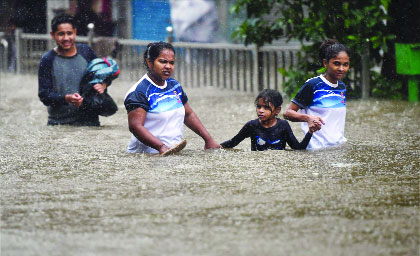 Rainy disaster haunts Mumbai, again