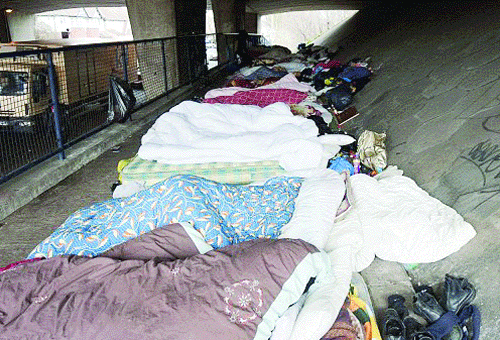 Bottlenecks, squatters under city flyovers to go