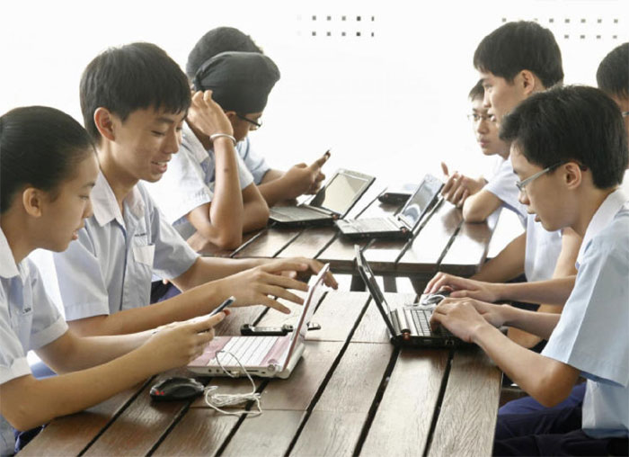 India, China home to 39% of young Internet users: UN report