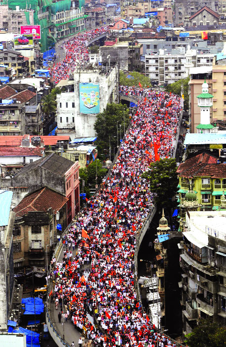 Maharashtra bows and scrapes to Maratha storm