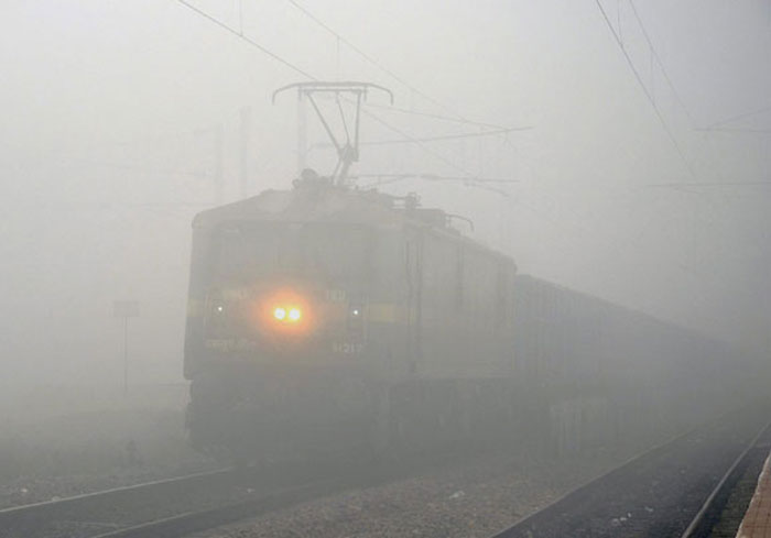 Foggy Sunday morning in Delhi, 15 trains cancelled