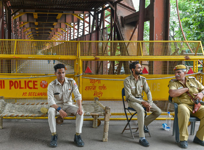 Old Yamuna bridge reopens as water level recedes