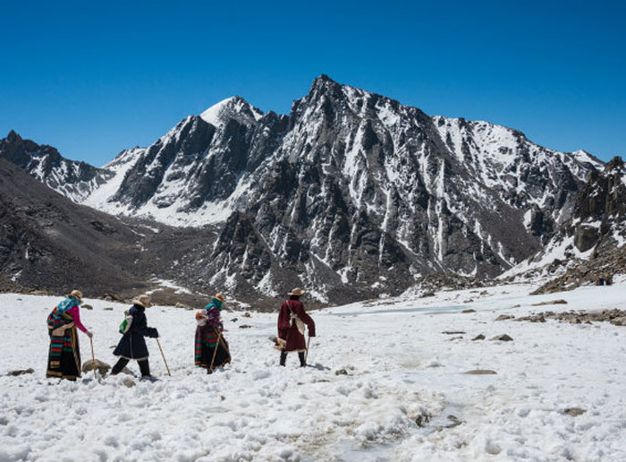 Indian pilgrims re-start Kailash-Mansarovar journey