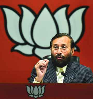 BJP raps family nexus, Cong slams evil plan