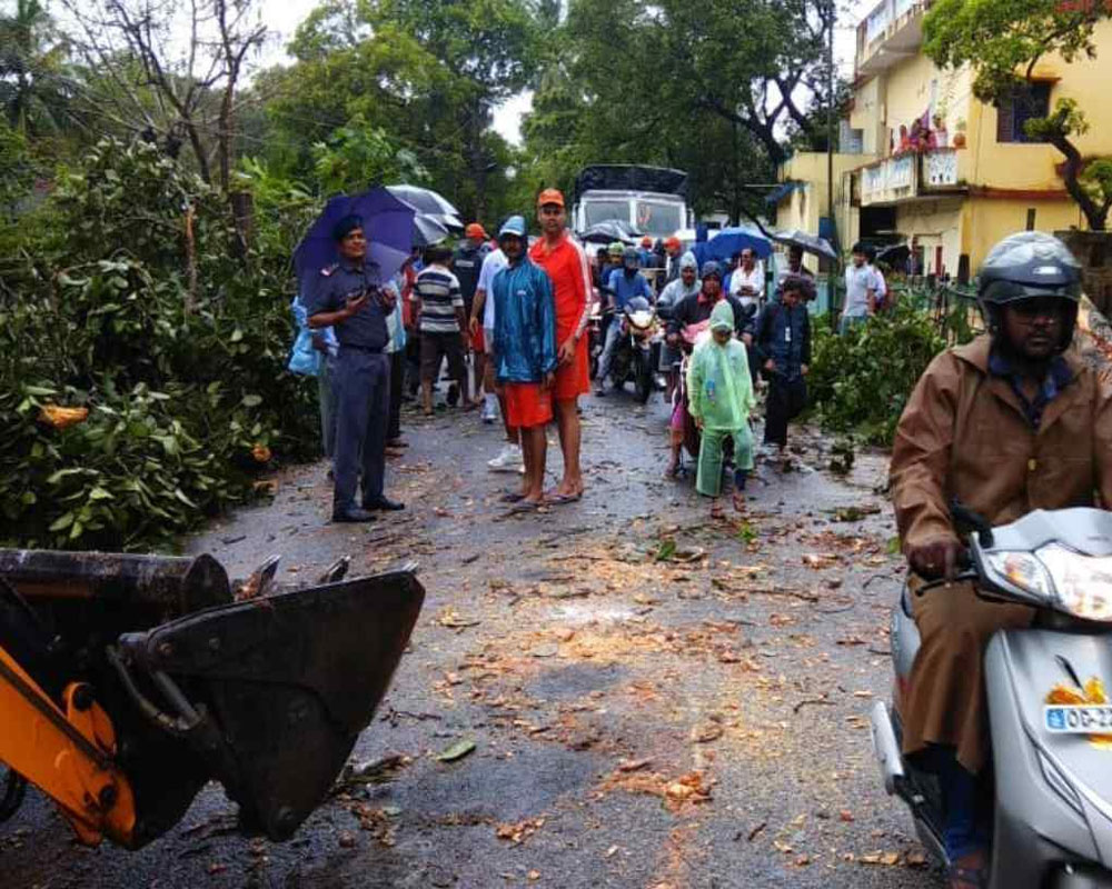 Cyclone 'Titli' leaves 8 dead in AP; causes damage in the state,  Odisha