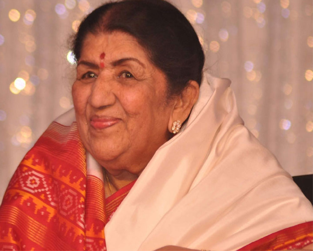 Kovind, Modi greet Lata Mangeshkar on 89th birthday