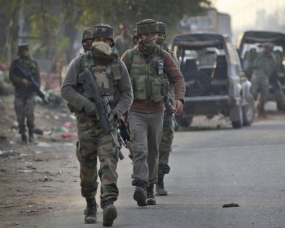 Policeman killed in militant attack in Shopian