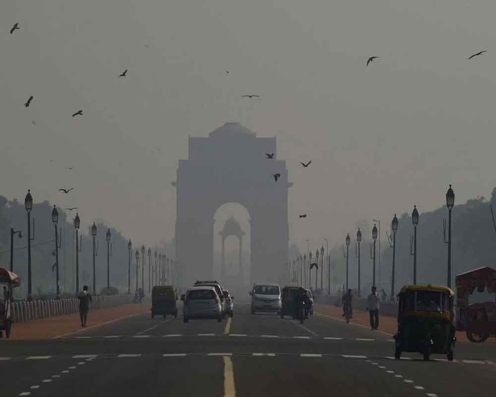 Pollution level severe for third consecutive day in Delhi