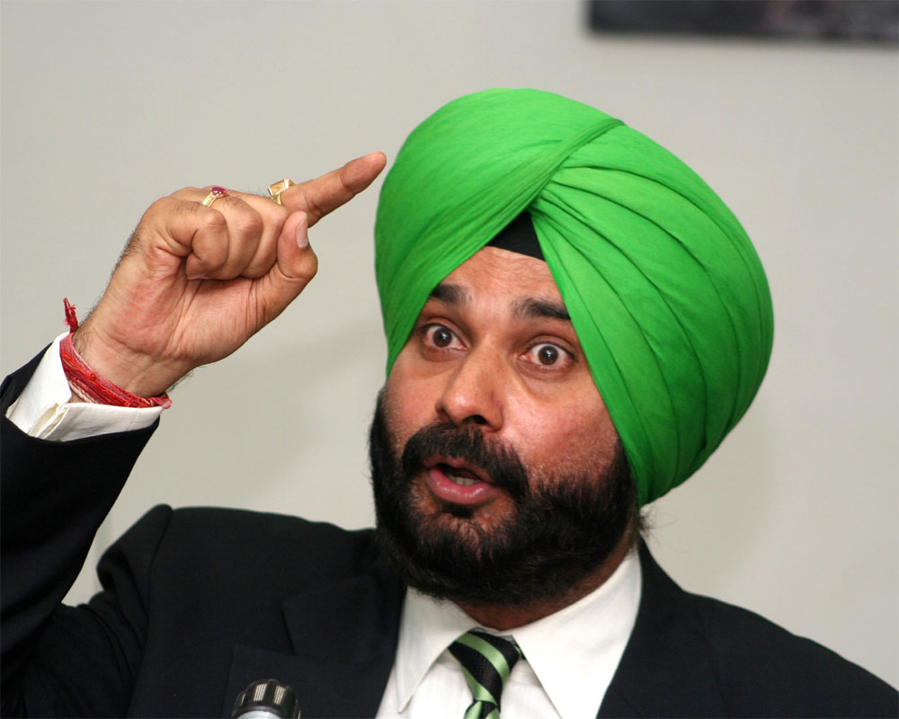 Rahul Gandhi sent me to Pakistan: Sidhu