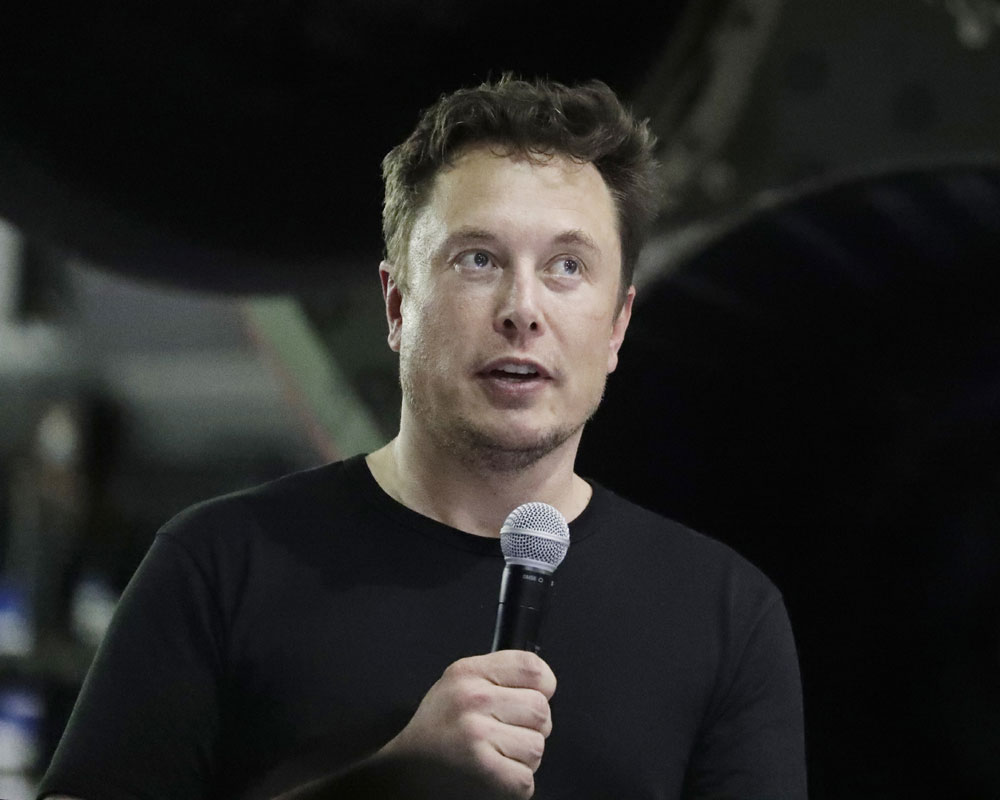 Tesla, Musk settle gov't suit for $40M; Musk to stay CEO