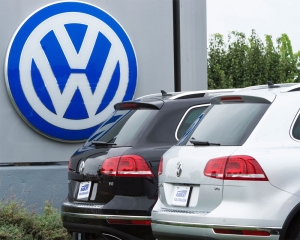 Volkswagen partners with Microsoft to develop connected cars