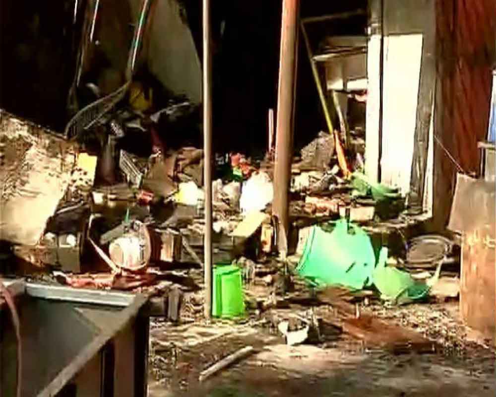 2 dead, 1 injured after two LPG cylinders explode in Delhi