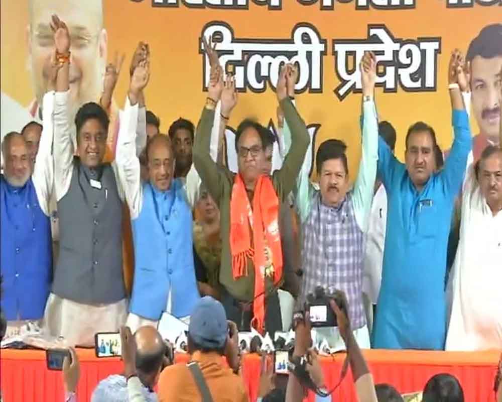 AAP Gandhi Nagar MLA joins BJP