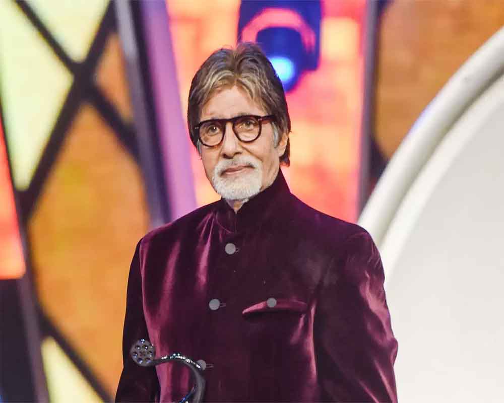 Amitabh Bachchan 'down with fever', won't attend National Awards ceremony