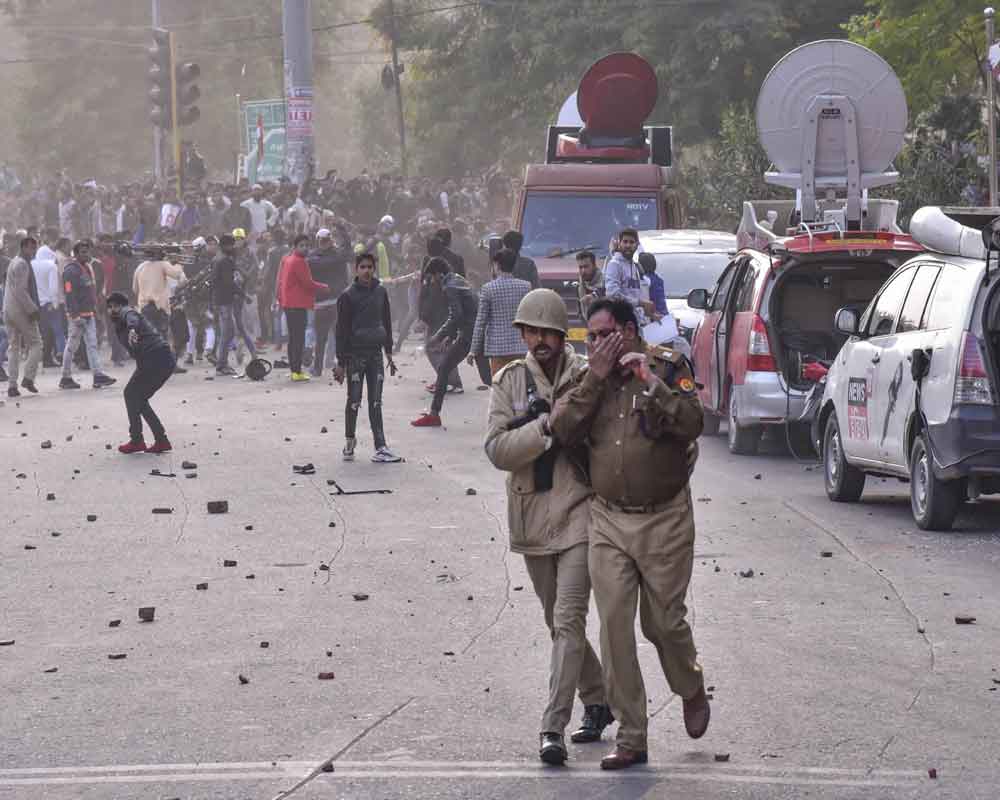 CAA: 150 protesters detained in Lucknow, internet snapped