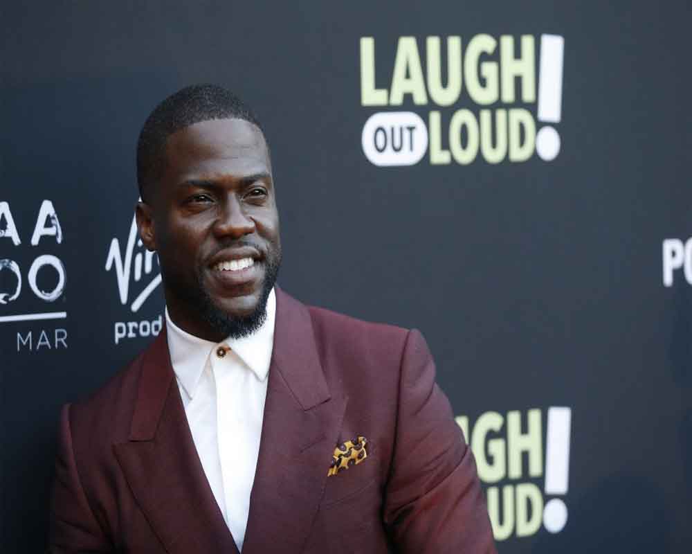 Comedian Kevin Hart hospitalized after car crash