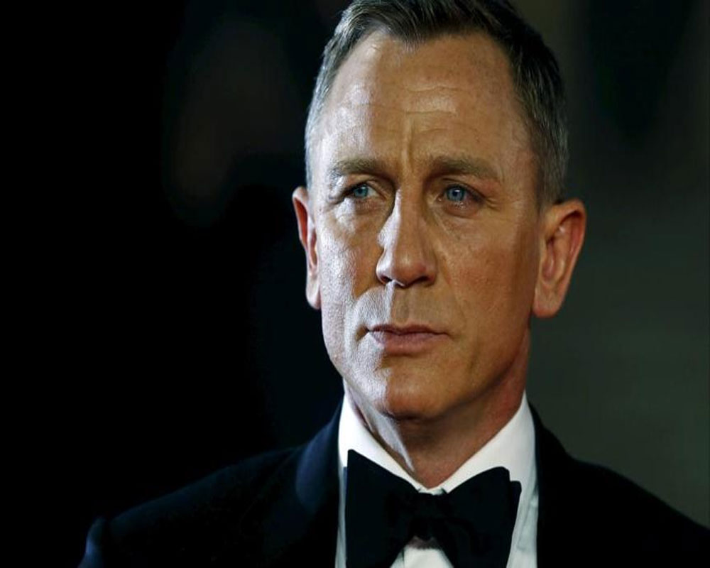 Daniel Craig back in action on 'Bond 25' sets