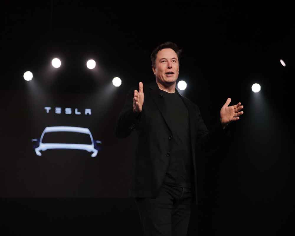 Elon Musk pushed former Tesla employee