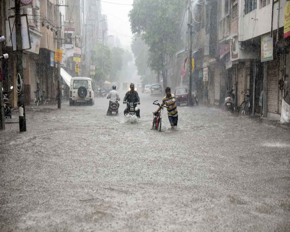 Flood-like situation in Vadodara, over 1,000 evacuated