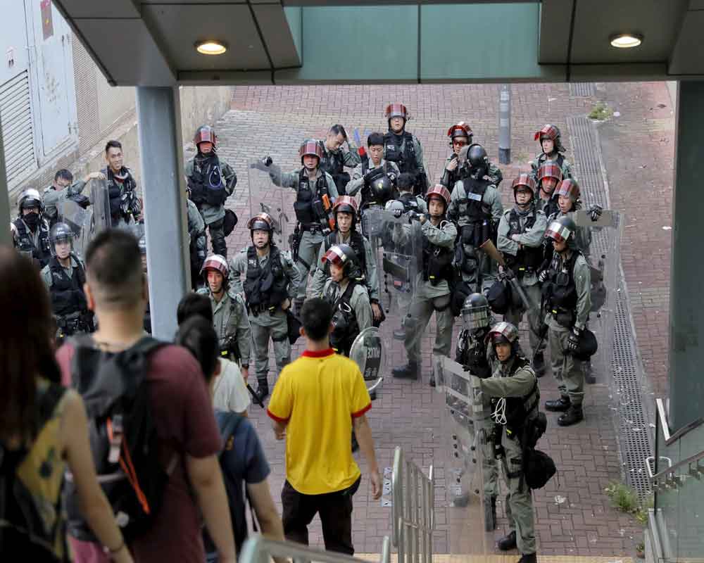 Hong Kong Police Protesters Clash In 16th Weekend Of Rallies