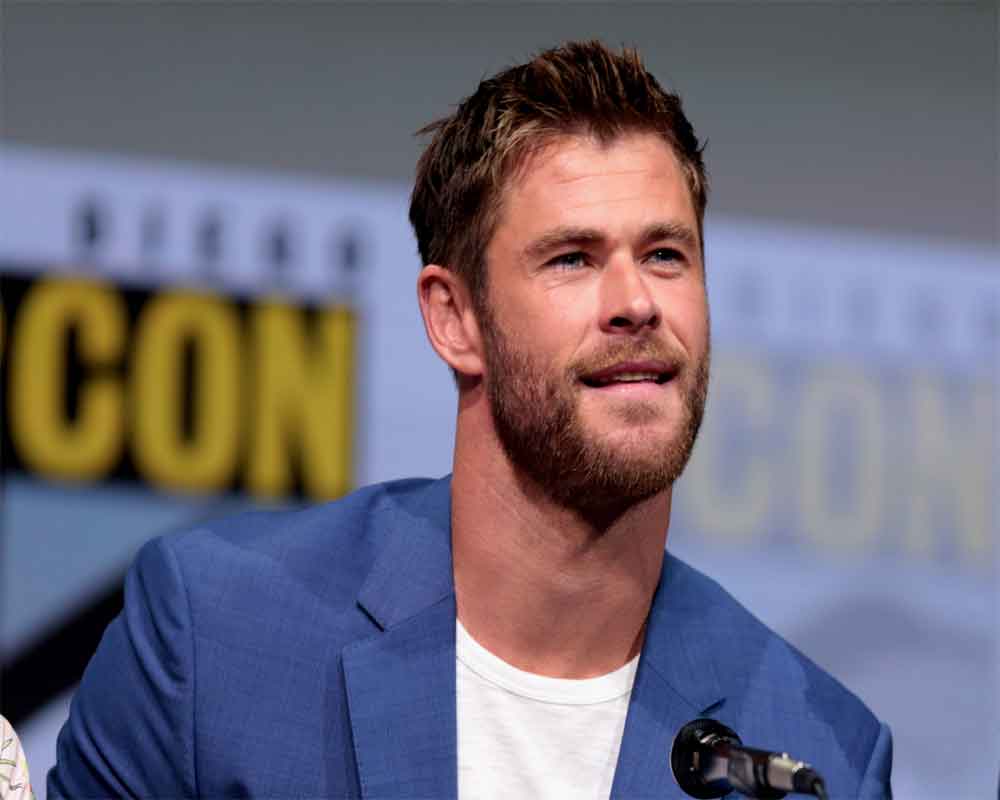 I'd love to play James Bond, says Chris Hemsworth