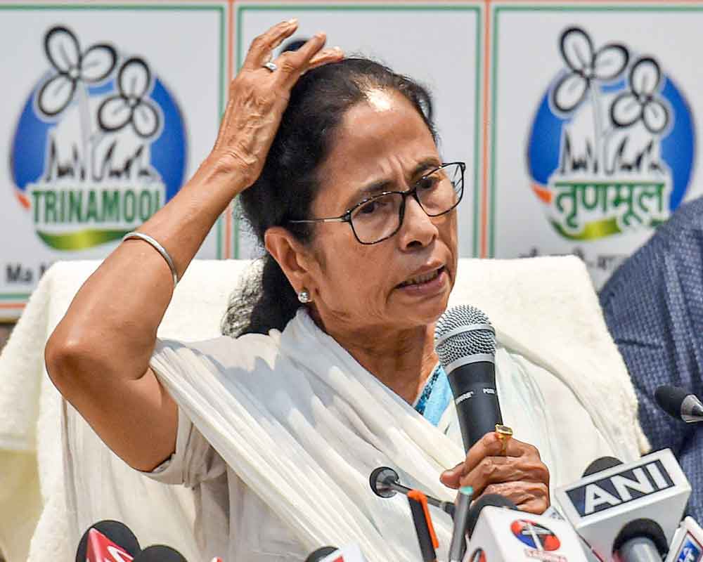 Mamata changes FB, Twitter DPs to 'Jai Hind, Jai Bangla'