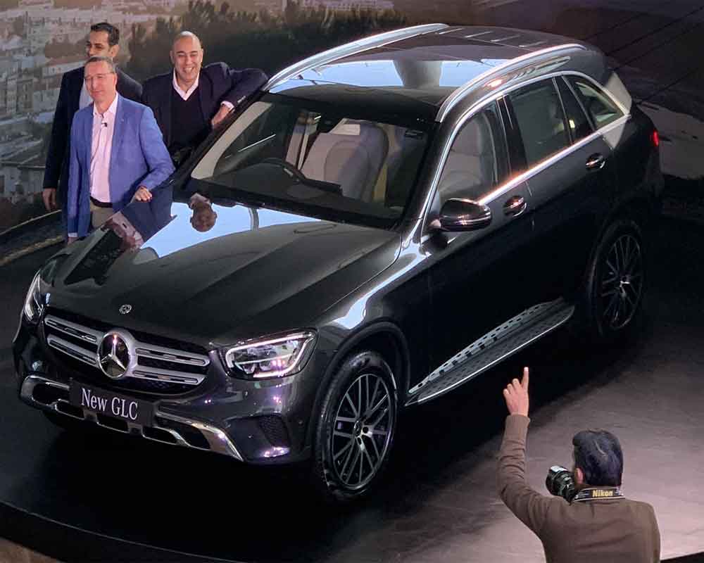 Mercedes Benz Glc Suv Features Price In India Auto Expo 2016