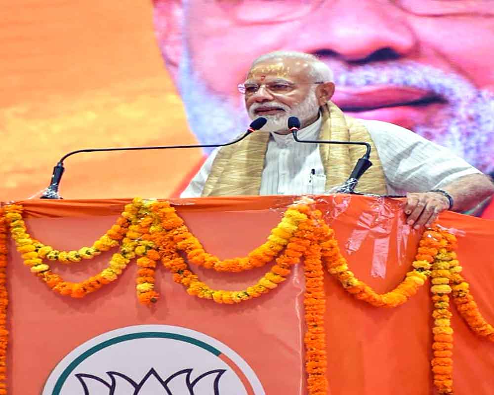 Modi assures Patnaik of Centre's complete cooperation