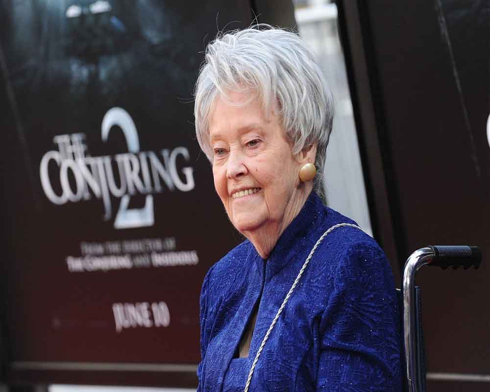 Paranormal investigator Lorraine Warren dies at 92