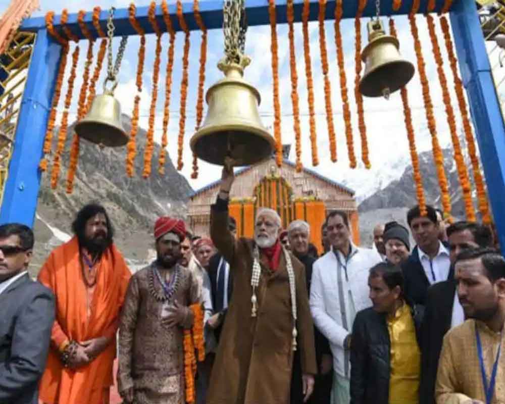 PM offers prayers at Kedarnath