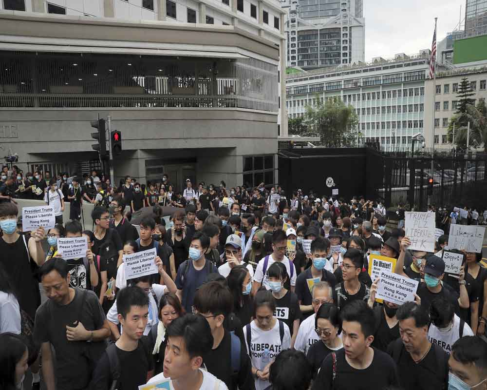 Protesters urge discussion of Hong Kong issues at G-20