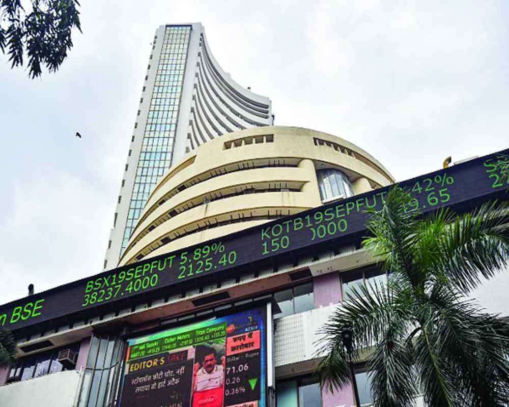 Sensex climbs 220 pts to reclaim 40K-mark