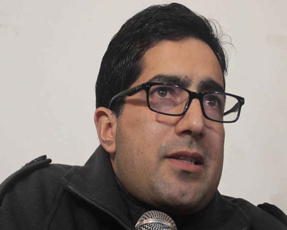 Shah Faesal sent back to Kashmir from Delhi, detained under PSA in Srinagar