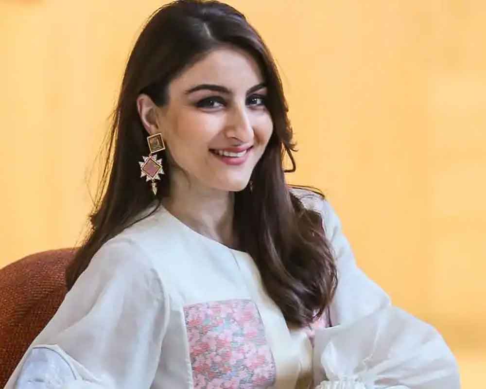 Tough to be blunt in today's times: Soha Ali Khan