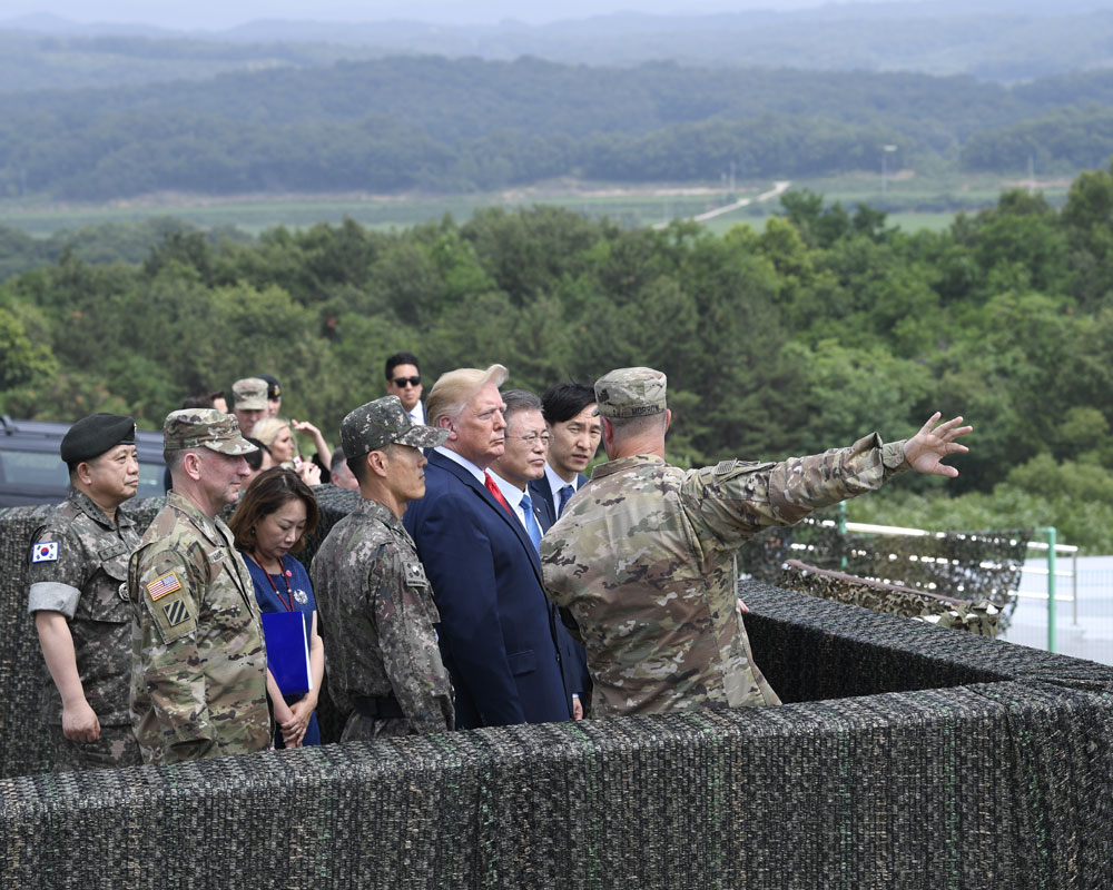 Trump tours DMZ ahead of meeting with N.Korea's Kim