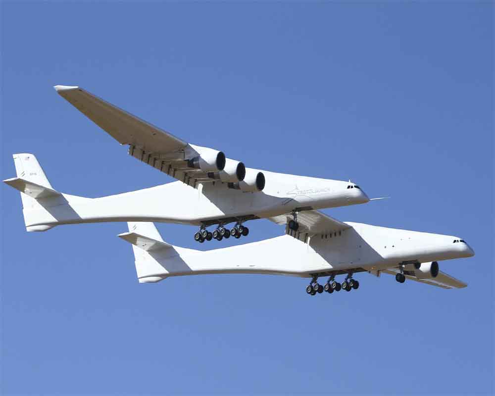 World's largest plane makes first test flight