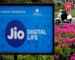 Jio says telcos have sufficient capacity to pay dues after SC verdict