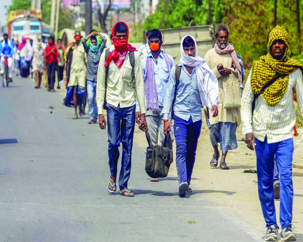 1 cr migrants walked home during Mar-Jun: Govt