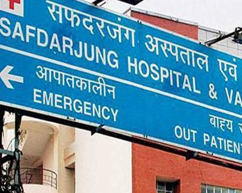 2 Safdarjang medics test positive, now 6 Delhi docs have Covid-19